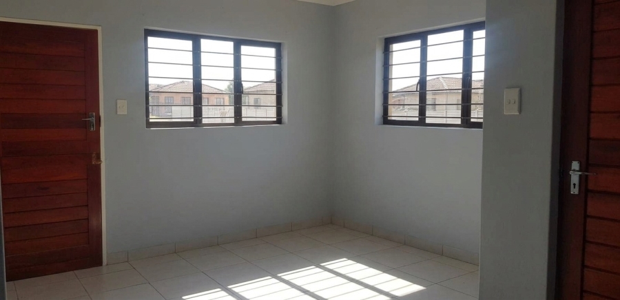 To Let 3 Bedroom Property for Rent in Waterval East North West